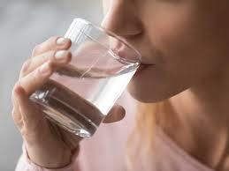   فوائد مذهلة…تناول كوب ماء على معدة فارغة  