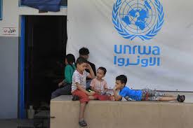   "الأونروا" تستضيف 700 ألف نازح فى المدارس والمباني التابعة لها في غزة