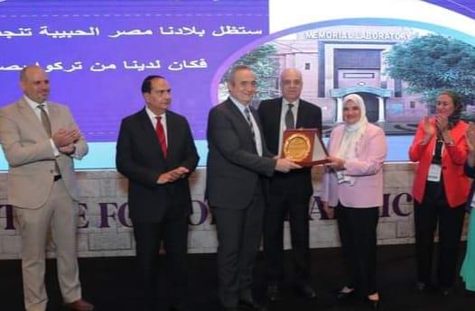 المستشفيات التعليمية تناقش المستحدثات في مجال طب وجراحة العيون