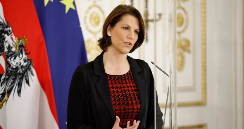 النمسا تبحث تسريع مفاوضات انضمام البوسنة إلى الاتحاد الأوروبي