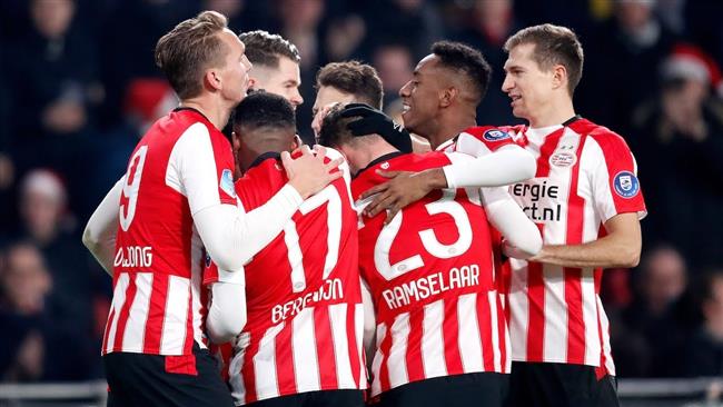 أيندهوفن الهولندى ينتفض ويفوز 3-2 على إشبيلية ويضمن التقدم بدوري الأبطال