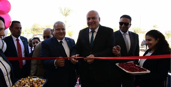 محافظ قنا يشهد إفتتاح فرع بنك مصر بمجمع الألومنيوم