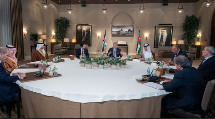 العاهل الأردني يؤكد ضرورة مواصلة التنسيق العربي للحديث بصوت واحد مع المجتمع الدولي بشأن غزة