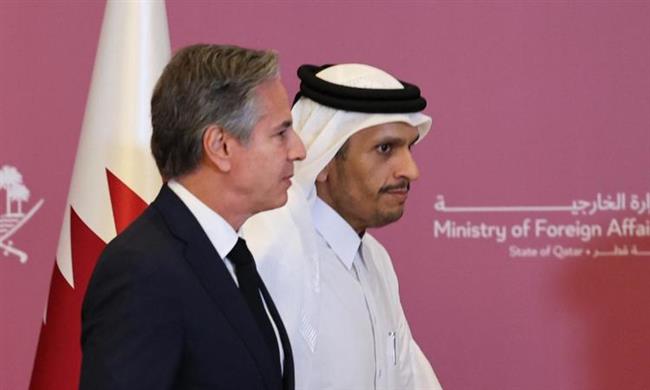 وزيرا خارجيتي أمريكا وقطر يجريان مباحثات ثنائية بعمان حول الوضع الإنساني في غزة