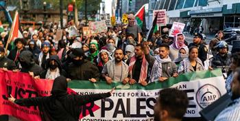   10 آلاف يتظاهرون في وسط فيينا ضد الحرب الإسرائيلية على غزة وتضامنًا مع فلسطين