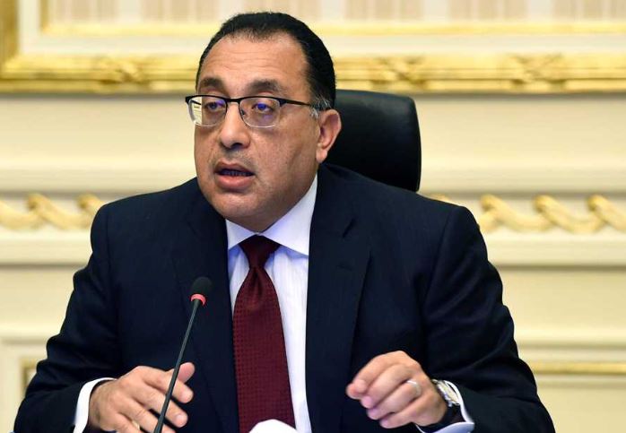 رئيس الوزراء يصدر قرارا بشأن ضوابط تحصيل رسوم الإقامة بالدولار أو ما يعادله