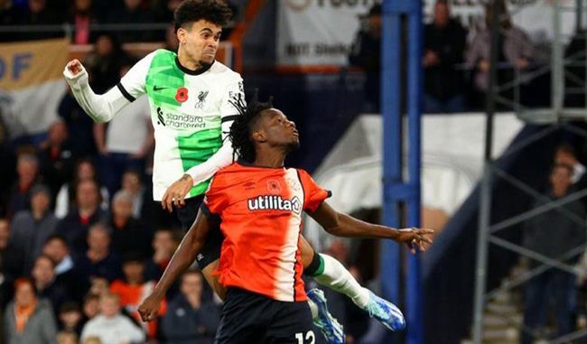 الدوري الإنجليزي.. ليفربول يتعادل مع لوتون تاون