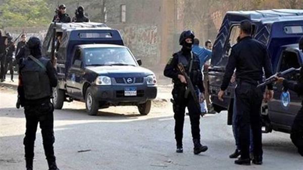 حملات أمنية لضبط تجار المخدرات والأسلحة النارية والذخائر في أسوان ودمياط