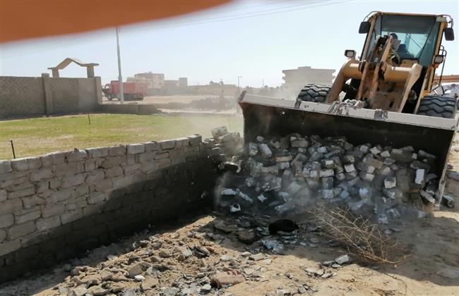 حملات مكثفة تزيل 95 حالة تعد على أملاك الدولة بالبحيرة