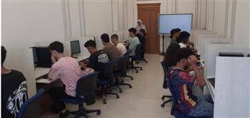 انتظام الدراسة بكامل طاقة معامل الحاسب الآلي بجامعة القاهرة الدولية 