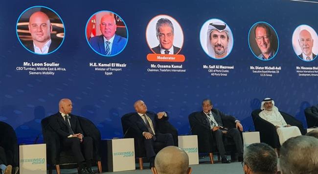 وزير النقل بجلسة حوارية حول تطوير أنظمة النقل لمواكبة المستقبل