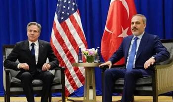   وزير الخارجية الأمريكي يلتقي نظيره التركي في أنقرة لمناقشة الحرب في غزة