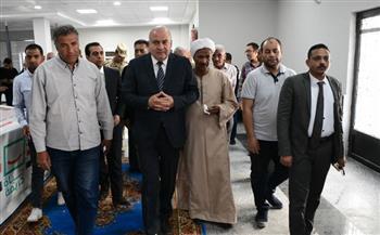 " الداودي" يتابع سير العمل بمجمع الخدمات الحكومية ومجمع الخدمات الزراعية بقرية السمطا بقنا
