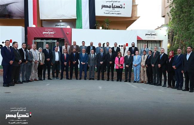 الحملة الرسمية للمرشح الرئاسي عبد الفتاح السيسي تستقبل وفدا من النقابة العامة للعاملين بالبترول