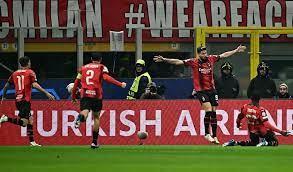 ميلان يفوز 2-1 على باريس سان جيرمان في دوري أبطال أوروبا 