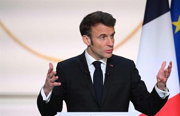 الرئيس الفرنسي يدعو إلى هدنة إنسانية والعمل على وقف إطلاق النار في غزة