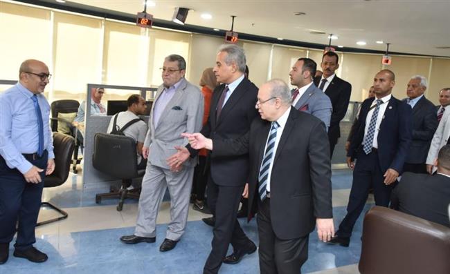 وزير العمل يزور الاتحاد المصري لمقاولي البناء والتشييد.. ويلتقى قياداته