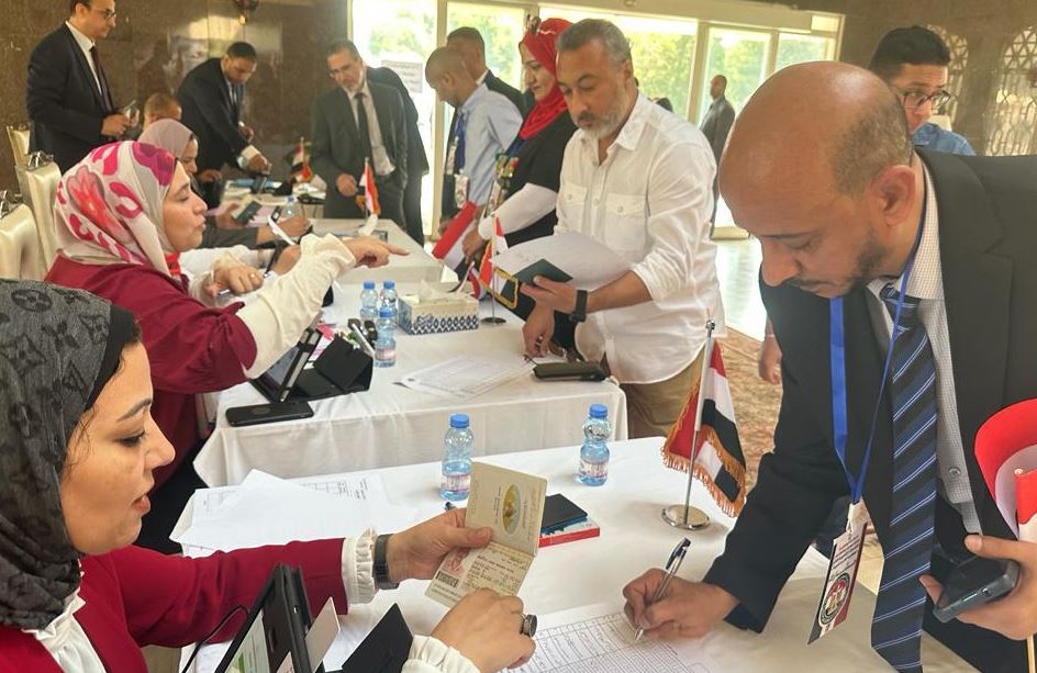 الانتخابات الرئاسية.. غلق باب أول أيام تصويت المصريين بالخارج في الإمارات وسلطنة عمان