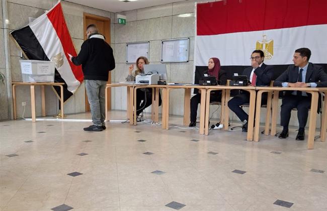  الانتخابات الرئاسية.. الناخبون يتوافدون على السفارة المصرية ببرلين للإدلاء بأصواتهم