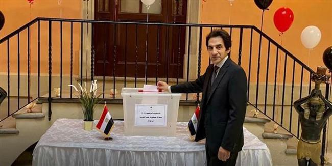 بسام راضي بعد الإدلاء بصوته: يوم فارق في تاريخ مصر