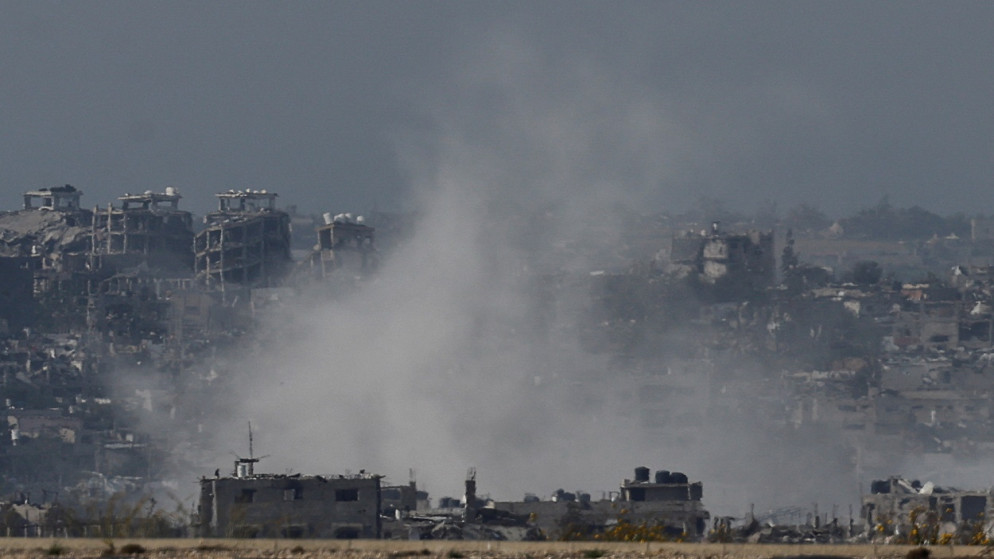 استشهاد 10 فلسطينيين في قصف إسرائيلي استهدف منزلًا في خان يونس جنوب قطاع غزة