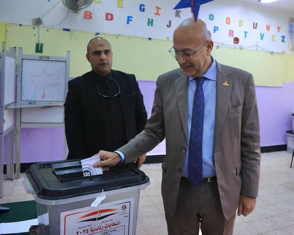 "صبور" يدلي بصوته في الانتخابات الرئاسية.. ويؤكد: الاحتشاد اليوم يعكس وعي الشعب المصري