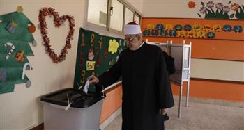   وكيل الأزهر يدلي بصوته في الانتخابات الرئاسية بمدينة الشروق
