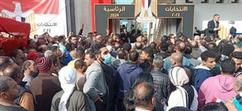 رئيس لجنة عامة بالجيزة: لا تأخير في فتح اللجان.. وإقبال كبير بلجنة السعيدية