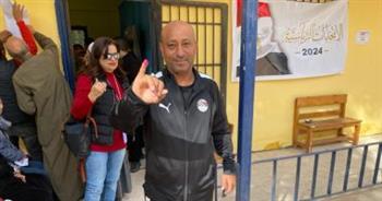 ياسر ريان نجم الأهلي يدلي بصوته في الانتخابات الرئاسية