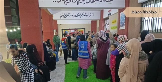 حملة المرشح الرئاسي السيسي تنشر صورا لاستمرار توافد الناخبين على لجان محافظتي الشرقية ودمياط