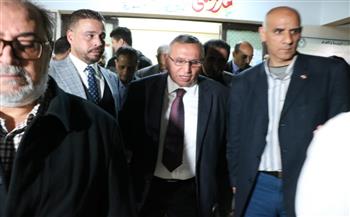   المرشح الرئاسي عبدالسند يمامة يتابع اللجان الانتخابية بالدقي