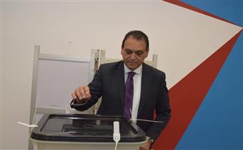   وزير شئون المجالس النيابية يدلي بصوته في الانتخابات الرئاسية