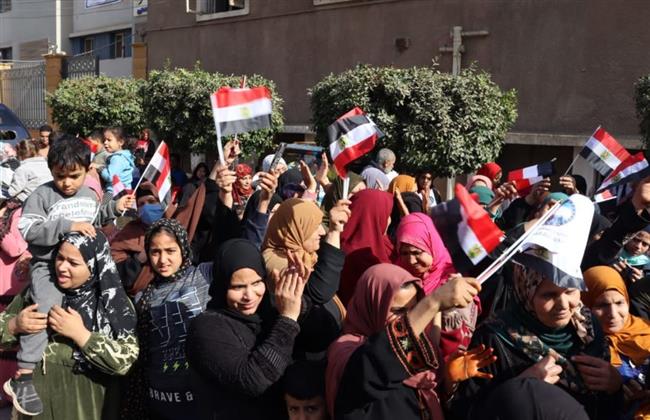 صور .. توافد الناخبين بلجنة الشهيد أحمد عبد العزيز بالجيزة