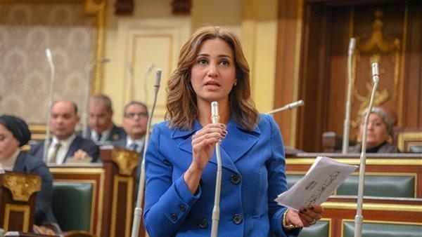 عضو بـ«النواب» تشيد بمشاركة المرأة في الانتخابات لليوم الثاني: تدعو للفخر
