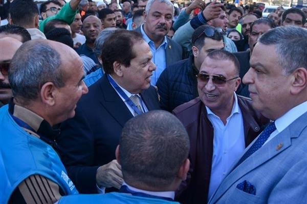 الانتخابات الرئاسية.. محافظ الإسكندرية ووكيل "النواب" يتفقدون إحدى اللجان الانتخابية