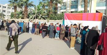 الانتخابات الرئاسية .. اصطفاف المواطنين أمام اللجان الانتخابية فى يومها الثالث والأخير