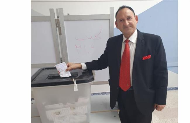 خفاجى أثناء إدلائه بصوته فى الانتخابات الرئاسية: خطاب مفتوح من الشعب للمرشح السيسى وضمير أمة