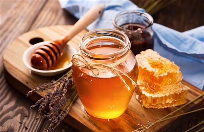 يقوى المناعة.. فوائد تناول العسل بموسم الشتاء