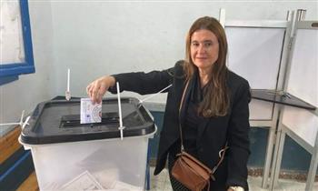 النائبة شيرين عليش تدلي بصوتها الانتخابي.. وتدعو المصريين لاستكمال المشهد الديمقراطي وتلبية نداء الوطن