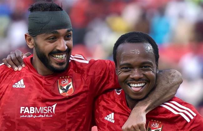 كأس العالم للأندية.. لاعبو الأهلي يهنئون تاو وكهربا بعد الفوز بجائزتي الأفضل  ​