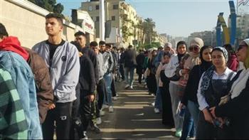 قبيل إغلاق باب التصويت.. توافد كثيف للناخبين على لجان الشرابية وشبرا
