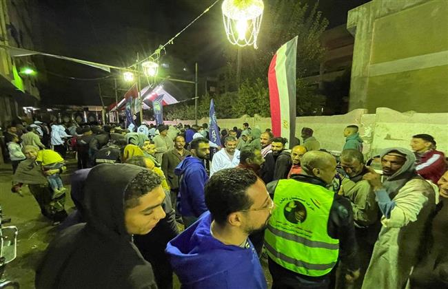 نظرا لكثافة الناخبين.. مد التصويت في مدرسة المعتز بالله بمدينة نصر