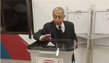 رئيس الأكاديمية العربية يدلي بصوته في الانتخابات الرئاسية