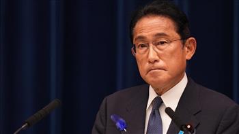   رئيس وزراء اليابان يجري تعديلا وزاريا ويخفض رواتب آخرين وسط فضيحة جمع التبرعات