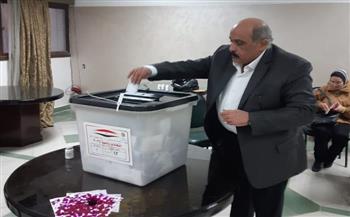   سكريتر عام محافظة أسيوط يدلي بصوته في الانتخابات الرئاسية