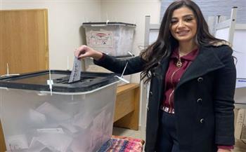   الإعلامية ريهام عياد تدلي بصوتها في الانتخابات الرئاسية