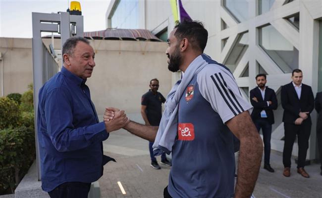 كأس العالم للأندية.. الخطيب يؤازر لاعبي الأهلي قبل مواجهة اتحاد جدة |صور