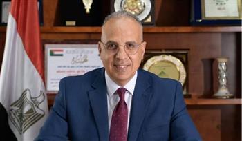 وزير الري يتابع مشروع قناطر ديروط الجديدة