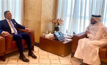 على هامش زيارته للدوحة.. وزير السياحة يعقد لقاءات مع رئيس رابطة رجال الأعمال القطريين
