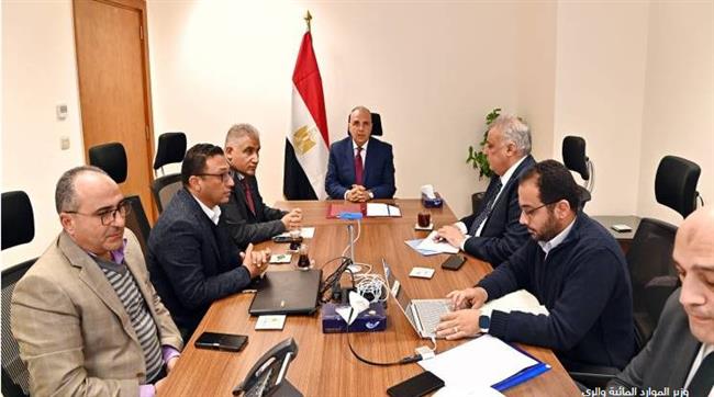 وزير الرى يتابع إجراءات التعامل مع موسم الأمطار الغزيرة والسيول